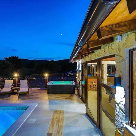 Villa Villa With Pool,Sauna, Jacuzzi Near Split,Trogir Divojevici