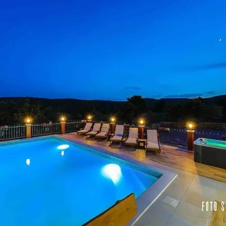 Villa With Pool,Sauna, Jacuzzi Near Split,Trogir * Divojevici