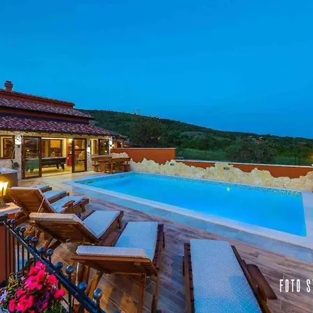 Villa Villa With Pool,Sauna, Jacuzzi Near Split,Trogir *